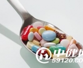 给孩子喂药 少用“糖果骗术”