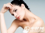 对于女性闭经的两种说法如何解释？