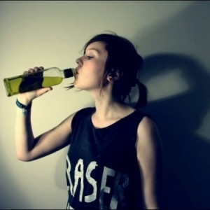 喝酒后皮肤过敏 怎样解酒效果好？