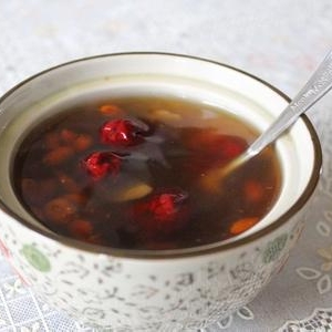 老人手脚冰冷  2大食疗来驱寒