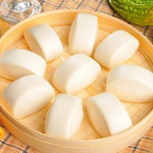 如何鉴别“加料”馒头？