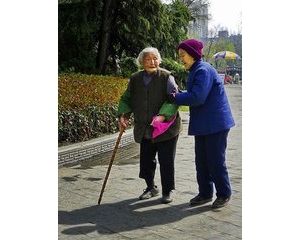 老人当心3个最易骨折部位