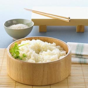 煮饭前先泡米更有营养？