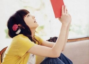 青春期少女何时戴文胸合适？