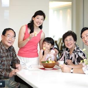 老人多帮子女忙 可预防抑郁