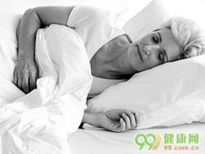 枕头高低可影响高老年人的睡觉质量