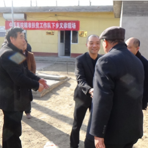 望都县中医医院送医下乡,扎实开展精准扶贫工作