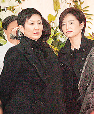 徐克父亲病逝, 林青霞等艺人赴灵堂拜祭