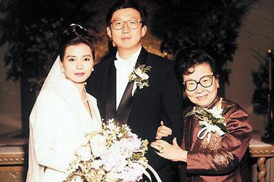嫁给丑男的女明星