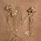 撒哈拉沙漠发现5000年前拥抱状人体尸骸