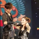 五亿观众见证谢娜向张杰求婚 收视狂飙破新高