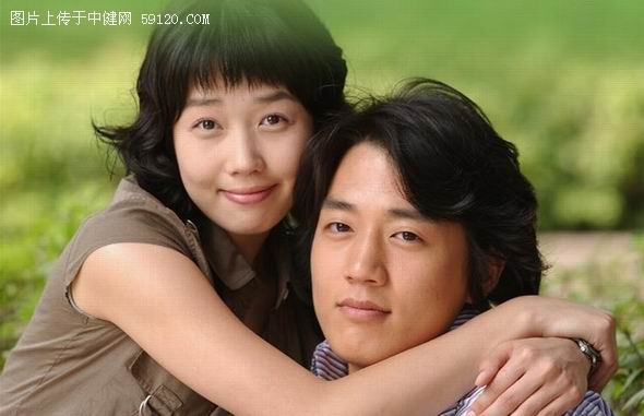 资料图片：韩剧《阁楼男女》精彩剧照