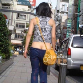 女人时尚丁字裤时代已经来临