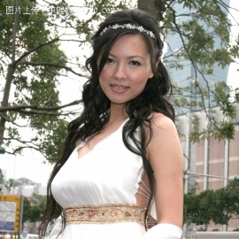 陈孝萱扮维纳斯 硕大G奶惹人眼