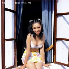 迎性感“潮流”而动 台湾又出裸体女主播