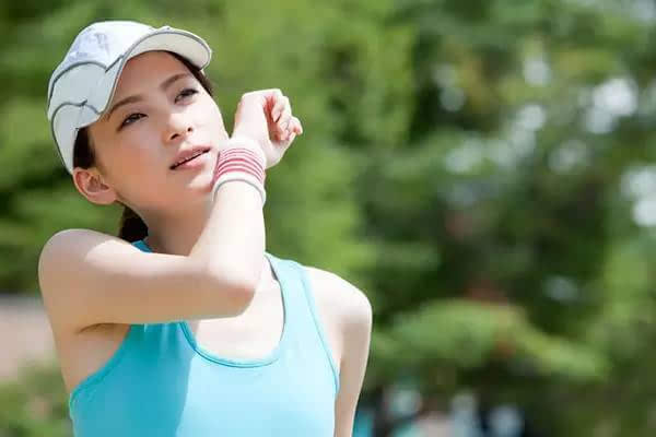 [第1061期]夏天就该大汗淋漓?主动出汗才养生